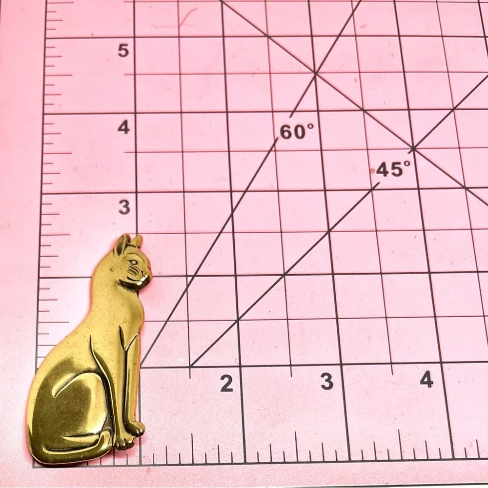 Vintage Gold Tone Cat Brooch